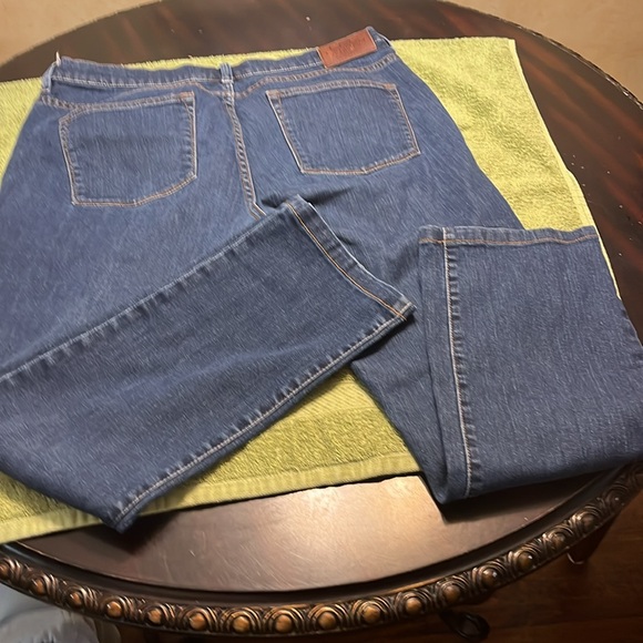 Size 14.  Blue jean.  Slight stretch. - Picture 6 of 6